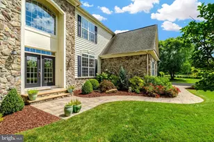 22374 Dolomite Hills Dr, Ashburn, VA 20148 - Photo 3
