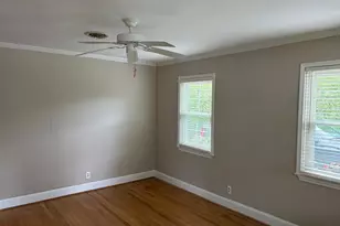 16 Fairview St NW, Leesburg, VA 20176 - Photo 5