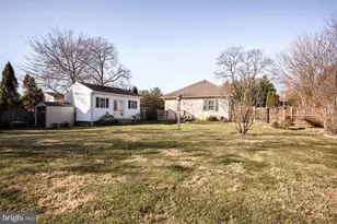 16 Fairview St NW, Leesburg, VA 20176 - Photo 3