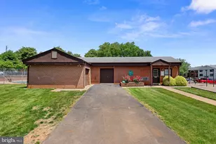125 Clubhouse Dr SW, Leesburg, VA 20175 - Photo 35