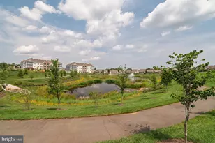 21630 Hawksbill High Cir, Sterling, VA 20164 - Photo 47