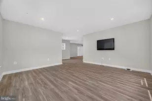 21630 Hawksbill High Cir, Sterling, VA 20164 - Photo 21