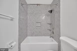 203 Markwood Dr, Sterling, VA 20165 - Photo 27