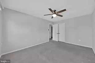 203 Markwood Dr, Sterling, VA 20165 - Photo 25