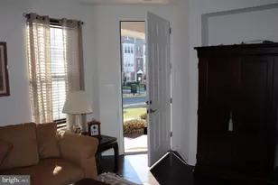 44100 Vaira Terrace, Chantilly, VA 20152 - Photo 3