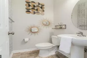 813 Mildenhall Ct, Purcellville, VA 20132 - Photo 11