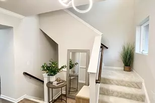 813 Mildenhall Ct, Purcellville, VA 20132 - Photo 3