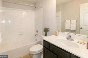 813 Mildenhall Ct, Purcellville, VA 20132 - Photo 19