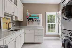 1176 Hawling Pl SW, Leesburg, VA 20175 - Photo 45