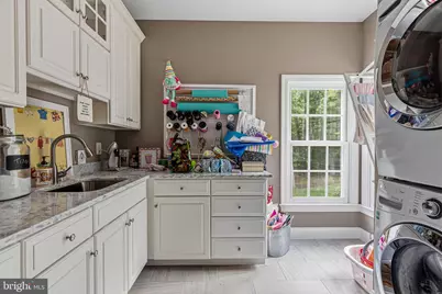 1176 Hawling Place SW, Leesburg, VA 20175 - Photo 41