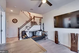 42440 Dogwood Glen Square, Sterling, VA 20166 - Photo 7