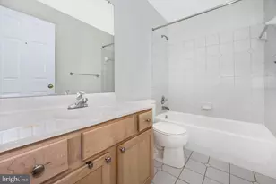 45515 Lakemont Square, Sterling, VA 20165 - Photo 25
