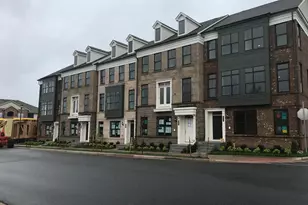 43219 Clarendon Sq, Ashburn, VA 20148 - Photo 1