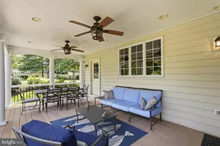 19704 Stanford Hall Pl, Ashburn, VA 20147 - Photo 11