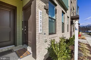 20280 Newfoundland Sq, Ashburn, VA 20147 - Photo 33