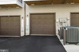 20280 Newfoundland Sq, Ashburn, VA 20147 - Photo 31