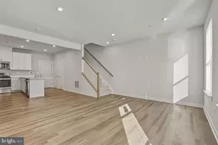 20280 Newfoundland Sq, Ashburn, VA 20147 - Photo 11