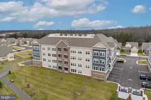 21630 Hawksbill High Cir, Sterling, VA 20164 - Photo 53