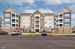21630 Hawksbill High Cir, Sterling, VA 20164 - Photo 7