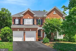 25670 S Village Dr, Chantilly, VA 20152 - Photo 1