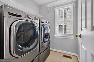 25670 S Village Dr, Chantilly, VA 20152 - Photo 19