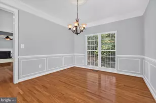 25670 S Village Dr, Chantilly, VA 20152 - Photo 11