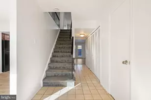 30 Carolina Ct, Sterling, VA 20164 - Photo 3