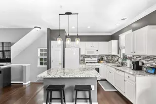 21785 Dragons Green Square, Ashburn, VA 20147 - Photo 17
