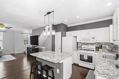 21785 Dragons Green Square #21785, Ashburn, VA 20147 - Photo 15