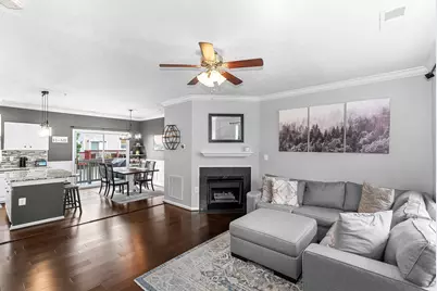 21785 Dragons Green Square #21785, Ashburn, VA 20147 - Photo 9