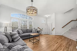 43003 Golf View Dr, Chantilly, VA 20152 - Photo 3
