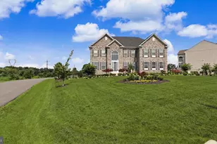 26859 Crusher Dr, Chantilly, VA 20152 - Photo 5