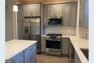 23255 Milltown Knoll Square #102, Ashburn, VA 20148 - Photo 5