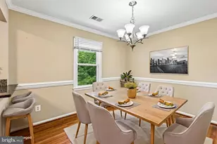 910 Sherwood Ct, Sterling, VA 20164 - Photo 11