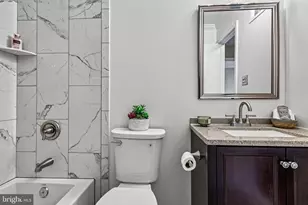 910 Sherwood Ct, Sterling, VA 20164 - Photo 25