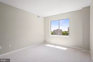 19365 Cypress Ridge Terrace, Leesburg, VA 20176 - Photo 25