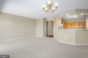 19365 Cypress Ridge Terrace, Leesburg, VA 20176 - Photo 5