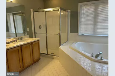 20381 Fallsway Terrace, Sterling, VA 20165 - Photo 19