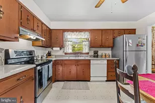 3 S Hughes St, Hamilton, VA 20158 - Photo 15