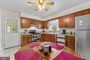 3 S Hughes St, Hamilton, VA 20158 - Photo 23