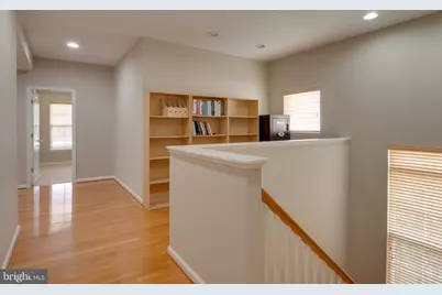 42718 Explorer, Ashburn, VA 20148 - Photo 21