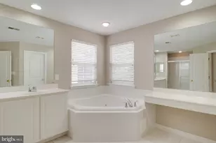 42718 Explorer, Ashburn, VA 20148 - Photo 17