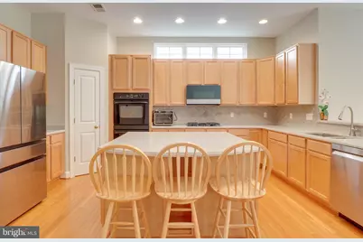 42718 Explorer, Ashburn, VA 20148 - Photo 7