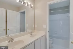 42718 Explorer, Ashburn, VA 20148 - Photo 31