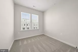 22812 Tawny Pne Sq, Brambleton, VA 20148 - Photo 25