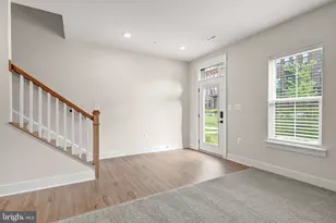 22812 Tawny Pne Sq, Brambleton, VA 20148 - Photo 5