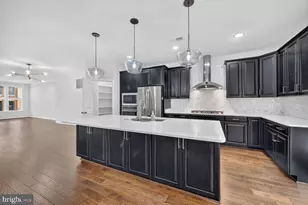 42302 Crawford Ter, Brambleton, VA 20148 - Photo 9