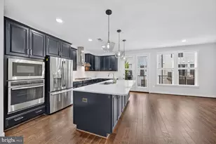 42302 Crawford Ter, Brambleton, VA 20148 - Photo 13