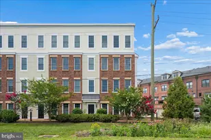 200 Murdoch Square SE, Leesburg, VA 20175 - Photo 1