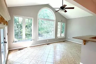 43416 Sperrin Ct, Ashburn, VA 20147 - Photo 9